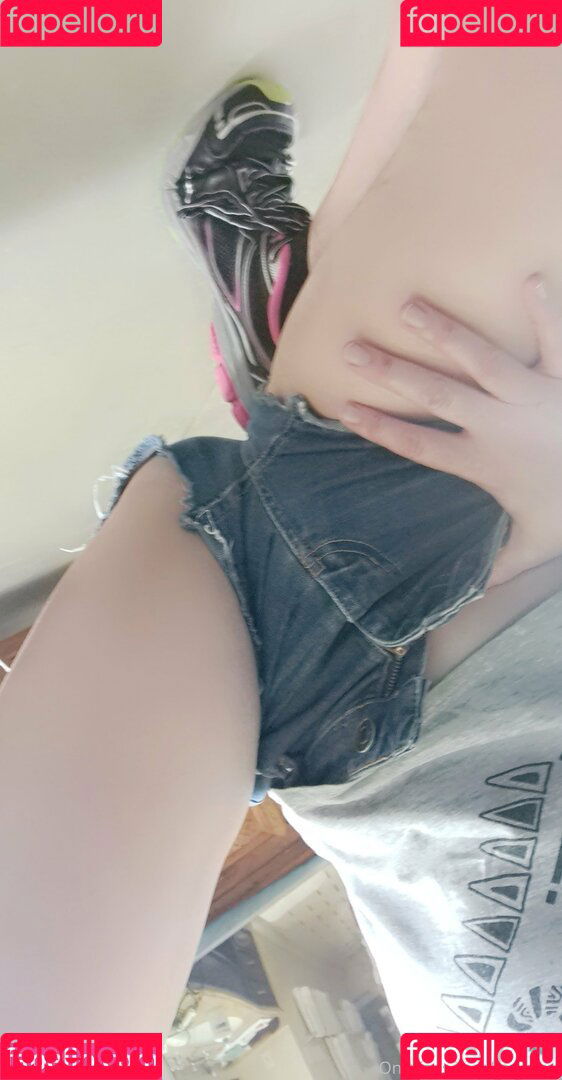 toniclust Onlyfans Photo Gallery 