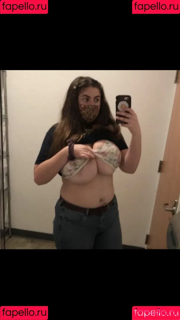 Summie Onlyfans Photo Gallery 