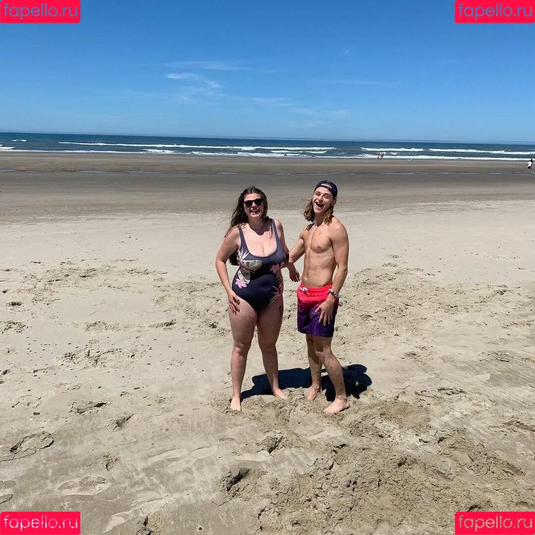Summie Onlyfans Photo Gallery 
