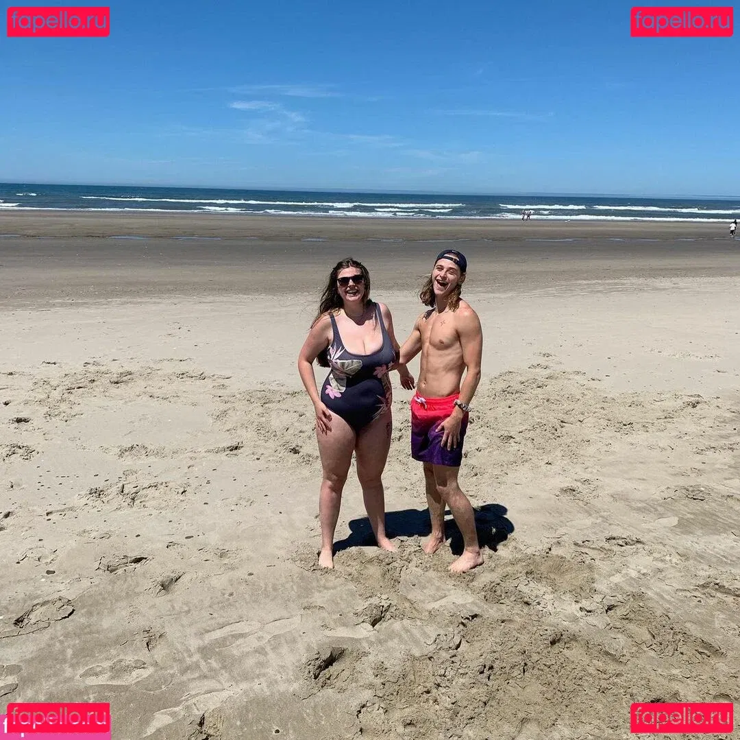 Summie Onlyfans Photo Gallery 