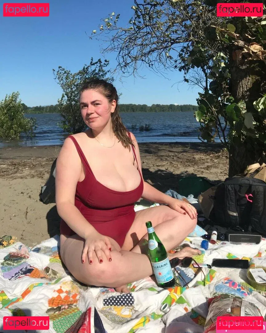 Summie Onlyfans Photo Gallery 