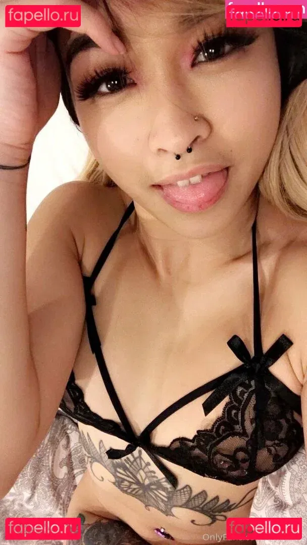 mochii_xo Onlyfans Photo Gallery 