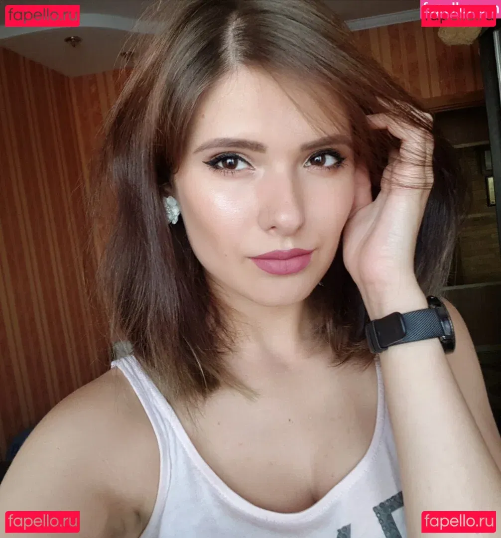 Miroslava Ladovir Onlyfans Photo Gallery 