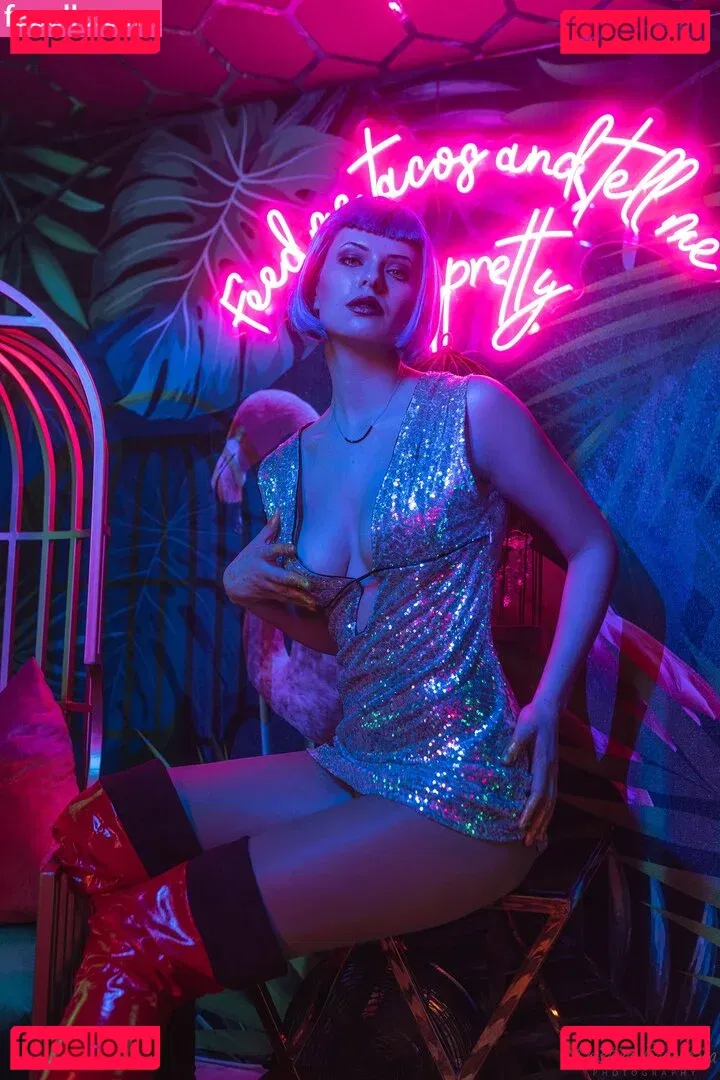 Miroslava Ladovir Onlyfans Photo Gallery 