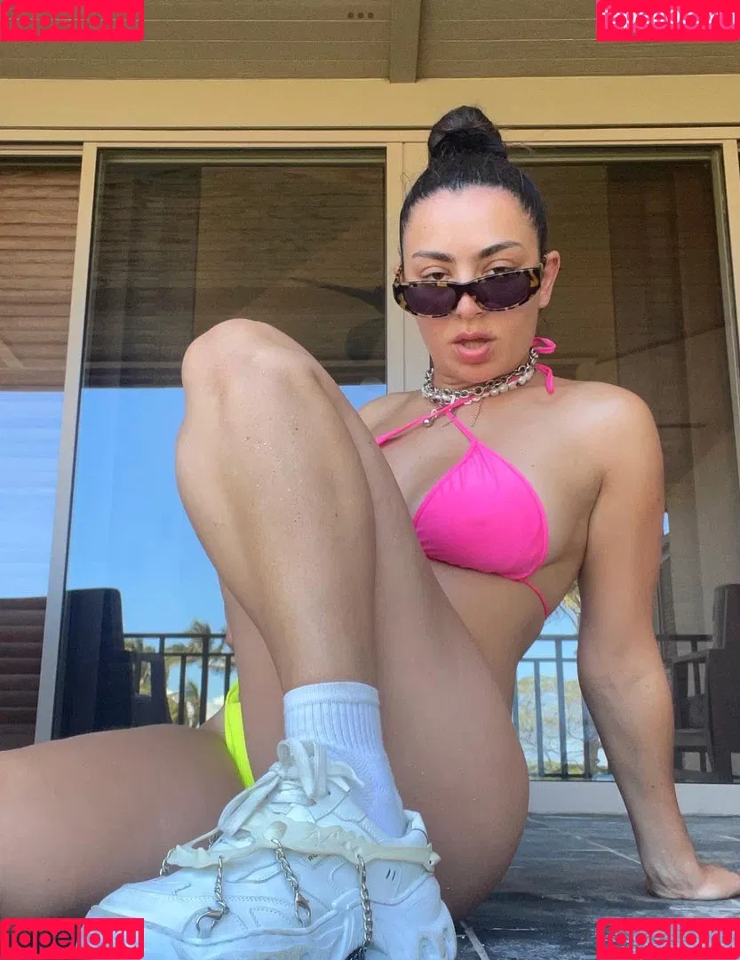 Charli XCX Onlyfans Photo Gallery 