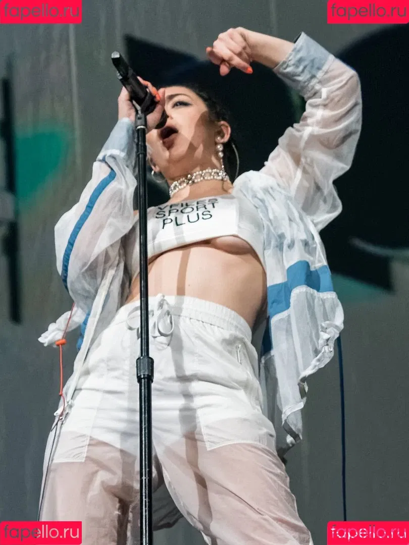 Charli XCX Onlyfans Photo Gallery 