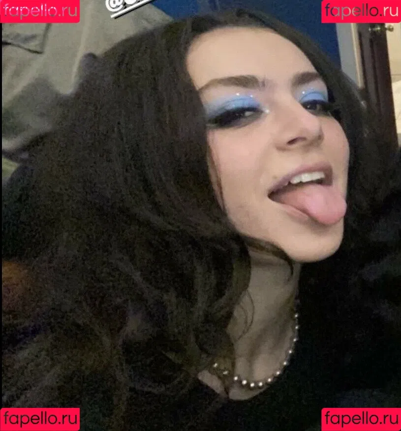 Charli XCX Onlyfans Photo Gallery 