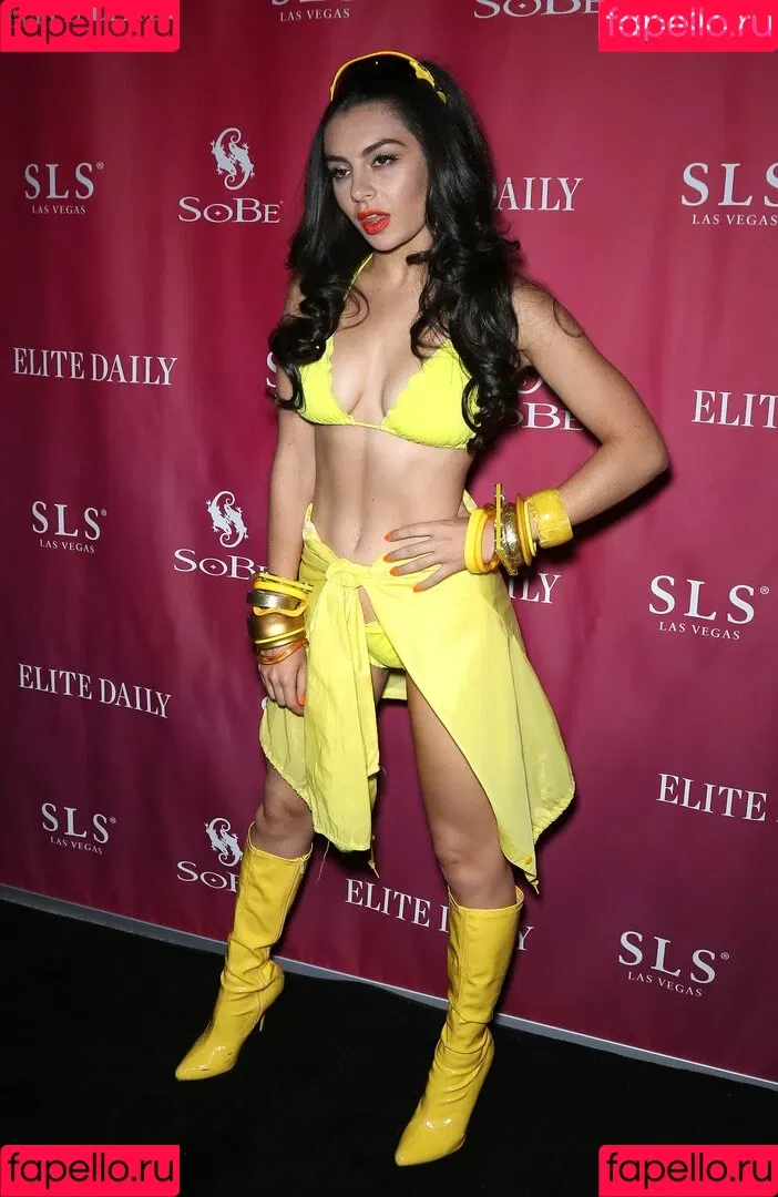Charli XCX Onlyfans Photo Gallery 