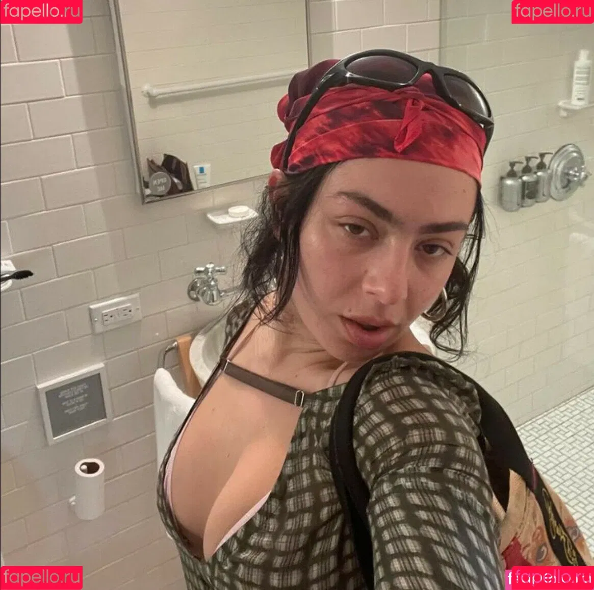 Charli XCX Onlyfans Photo Gallery 