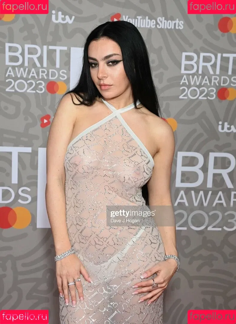 Charli XCX Onlyfans Photo Gallery 