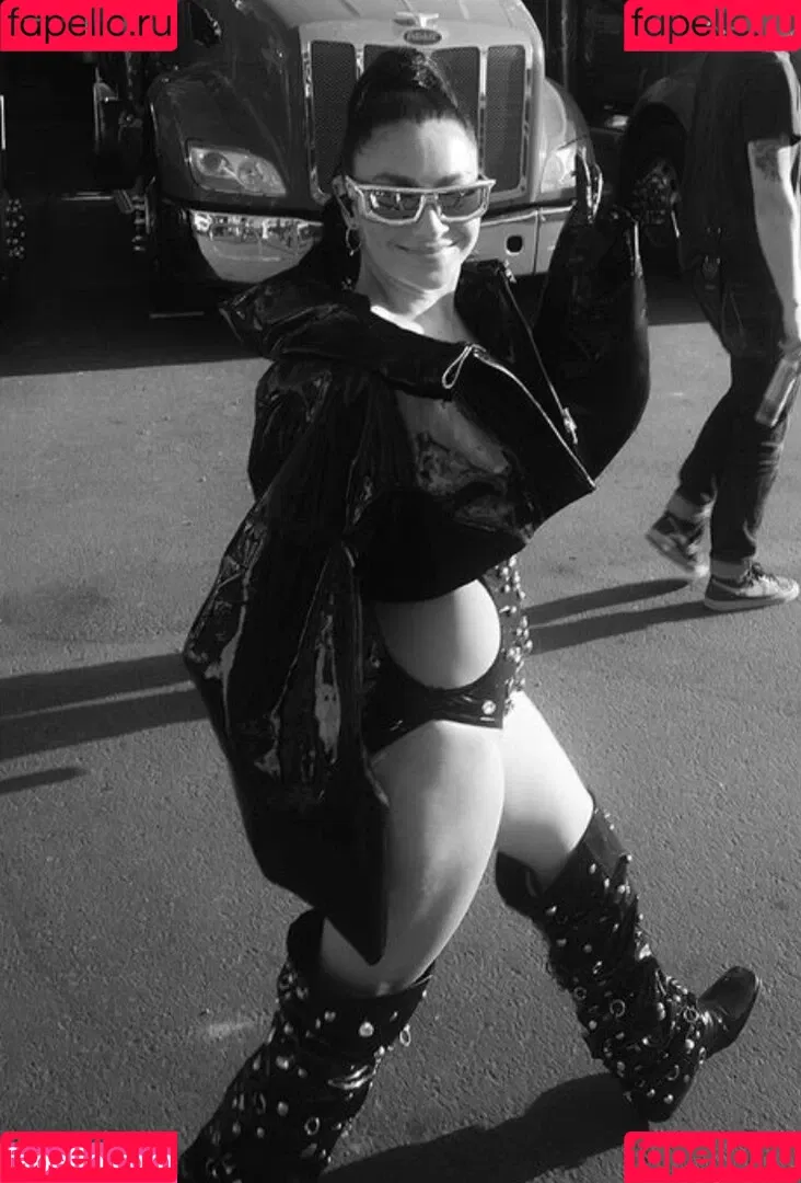 Charli XCX Onlyfans Photo Gallery 