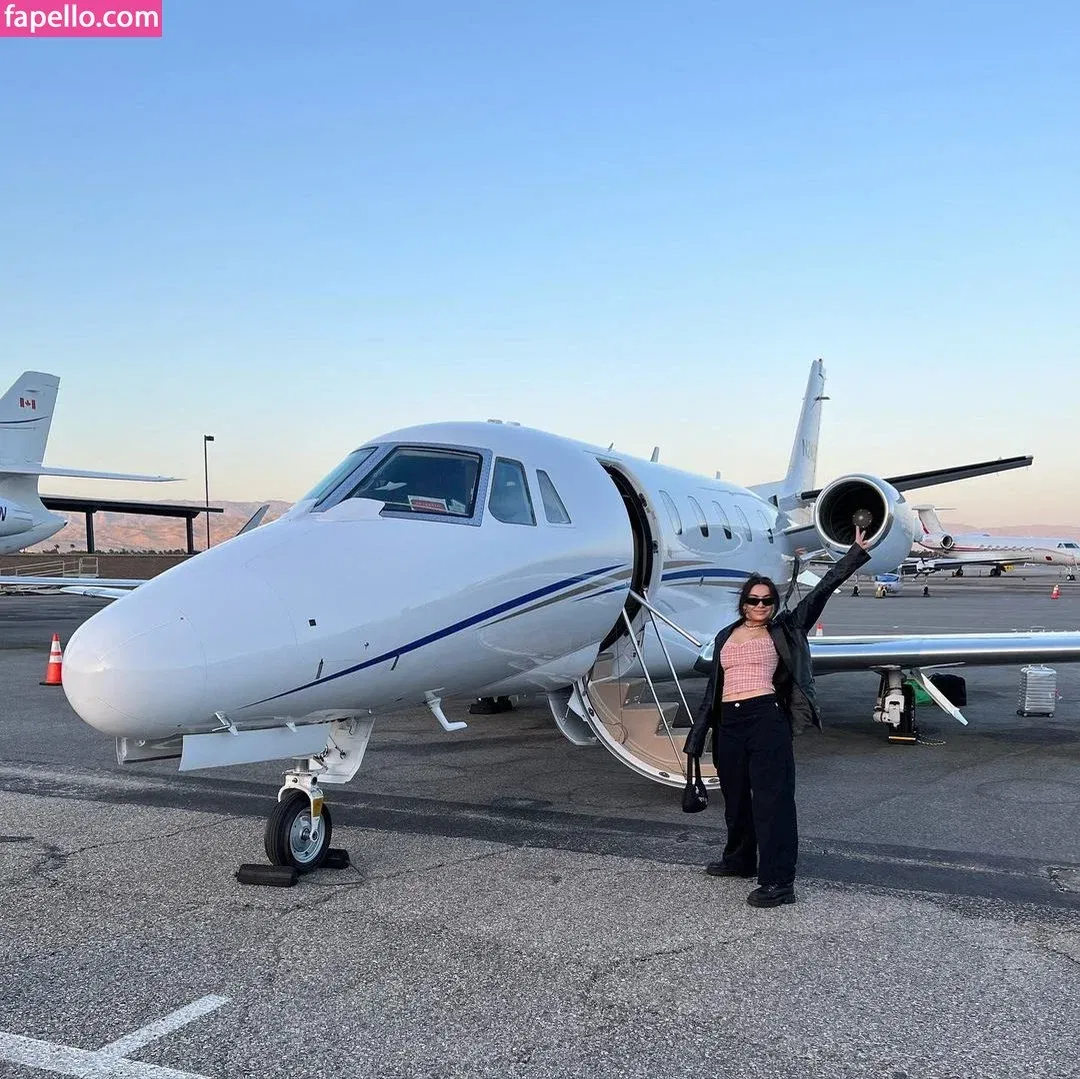 Charli XCX Onlyfans Photo Gallery 