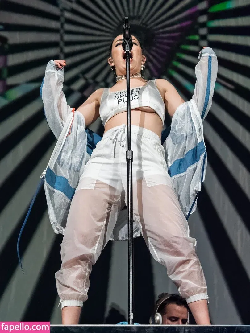 Charli XCX Onlyfans Photo Gallery 