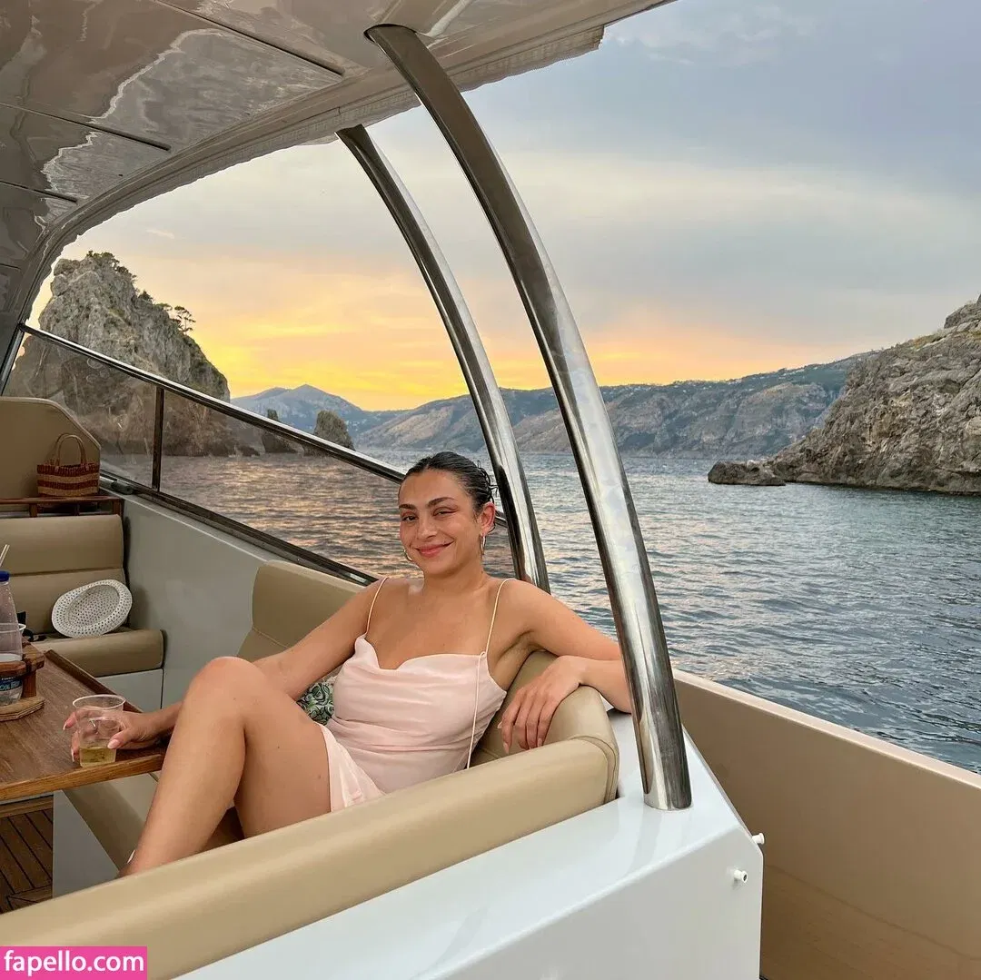 Charli XCX Onlyfans Photo Gallery 