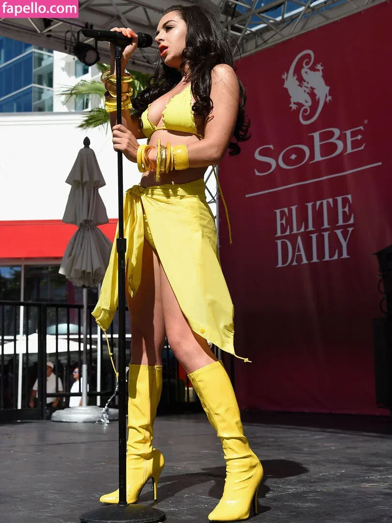 Charli XCX Onlyfans Photo Gallery 