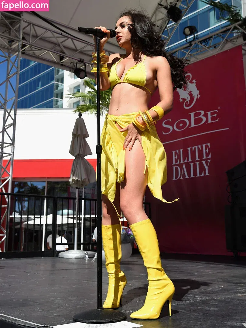 Charli XCX Onlyfans Photo Gallery 