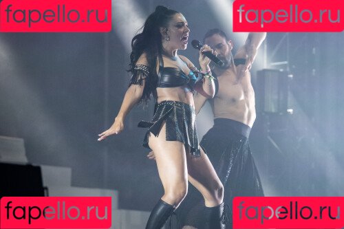 Charli XCX Onlyfans Photo Gallery 