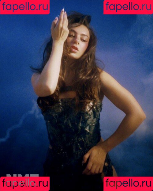 Charli XCX Onlyfans Photo Gallery 