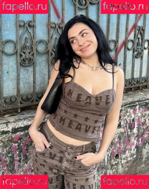 Charli XCX Onlyfans Photo Gallery 