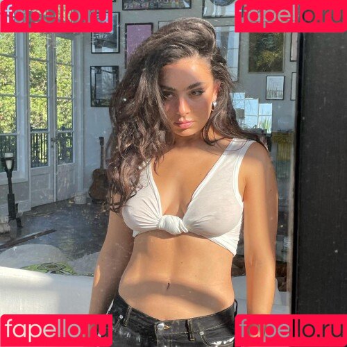 Charli XCX Onlyfans Photo Gallery 