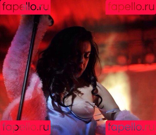 Charli XCX Onlyfans Photo Gallery 