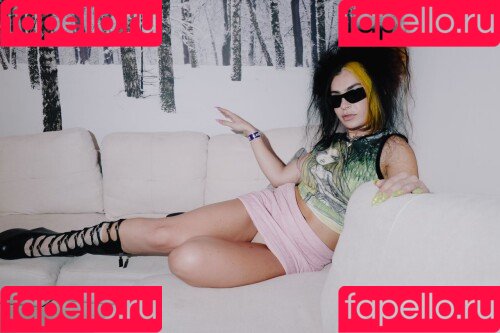 Charli XCX Onlyfans Photo Gallery 