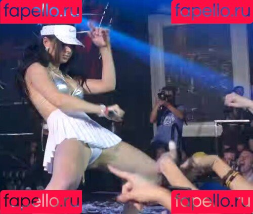 Charli XCX Onlyfans Photo Gallery 