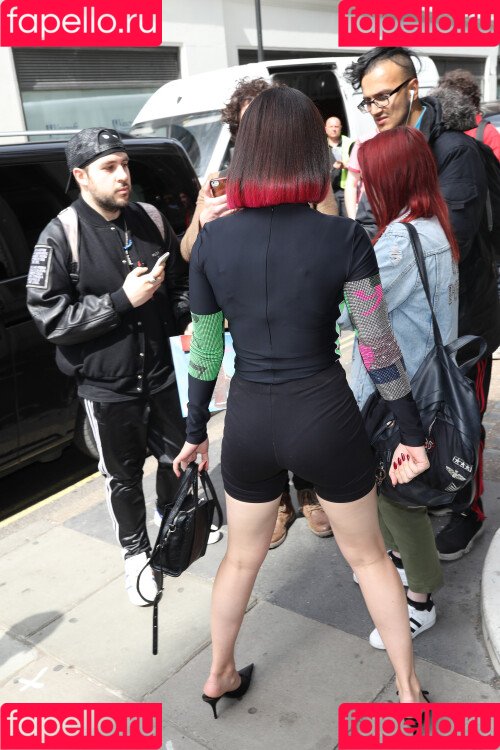 Charli XCX Onlyfans Photo Gallery 