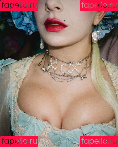 Charli XCX Onlyfans Photo Gallery 