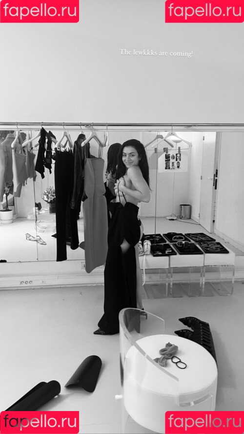 Charli XCX Onlyfans Photo Gallery 