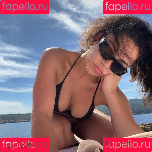 Charli XCX Onlyfans Photo Gallery 