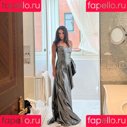 Charli XCX Onlyfans Photo Gallery 