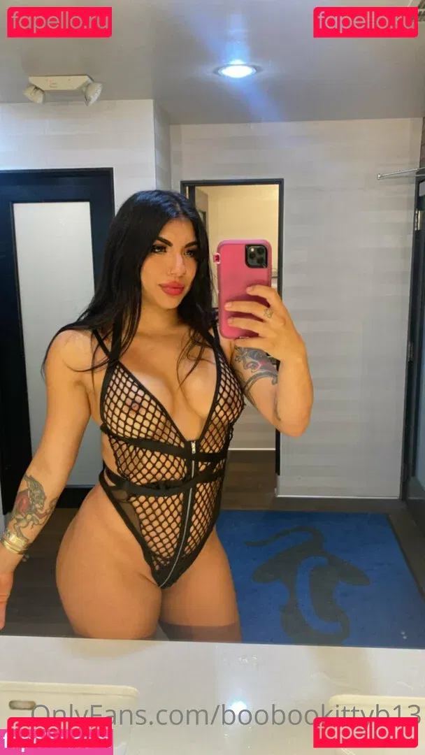 Boobookittyb13 Onlyfans Photo Gallery 