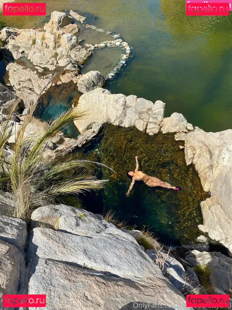 Boobookittyb13 Onlyfans Photo Gallery 