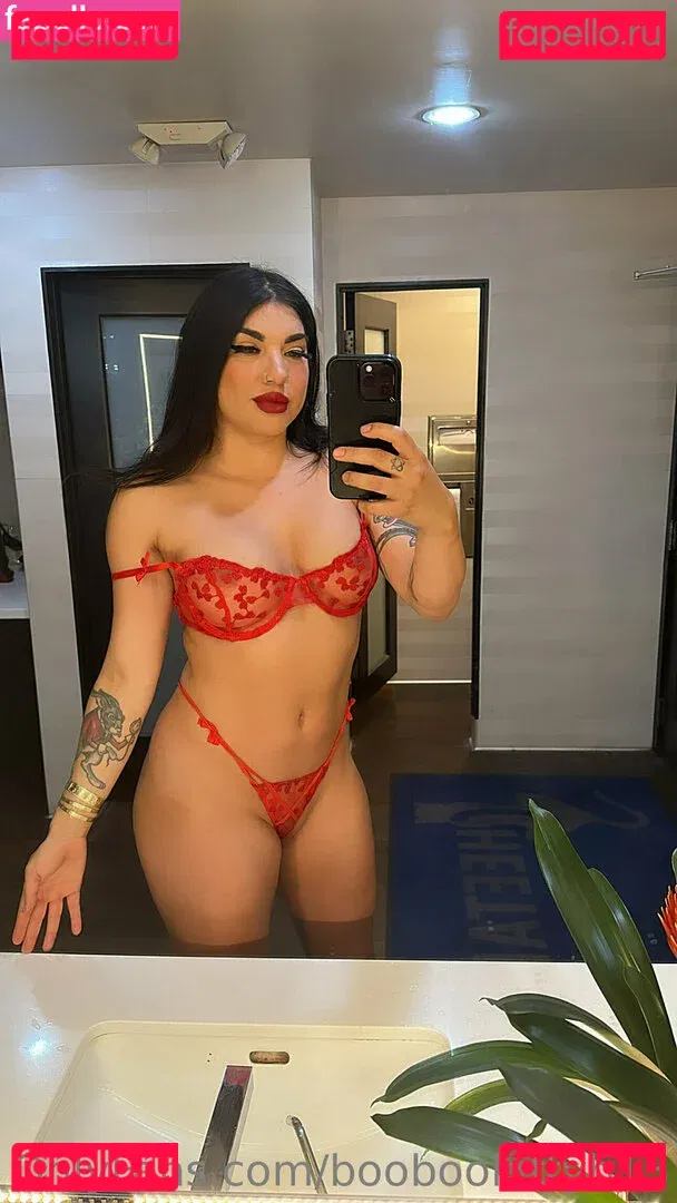 Boobookittyb13 Onlyfans Photo Gallery 