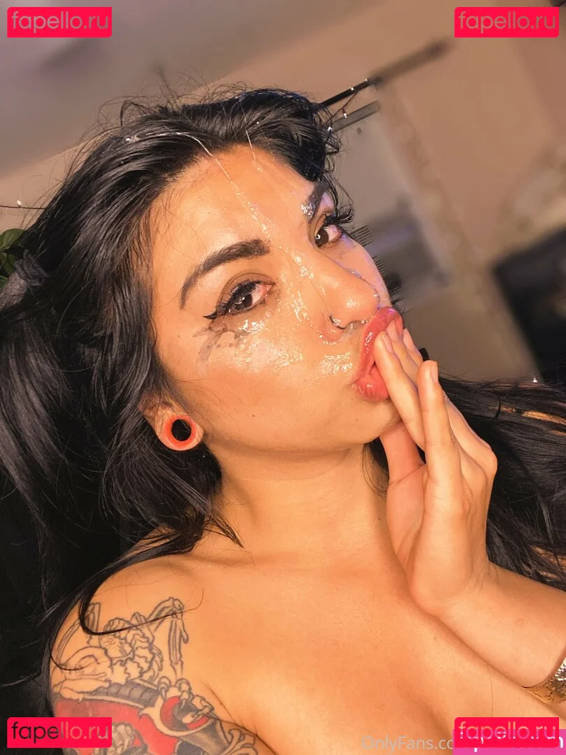 Boobookittyb13 Onlyfans Photo Gallery 