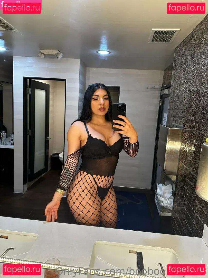 Boobookittyb13 Onlyfans Photo Gallery 