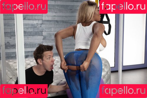 Moriah Mills Onlyfans Photo Gallery 