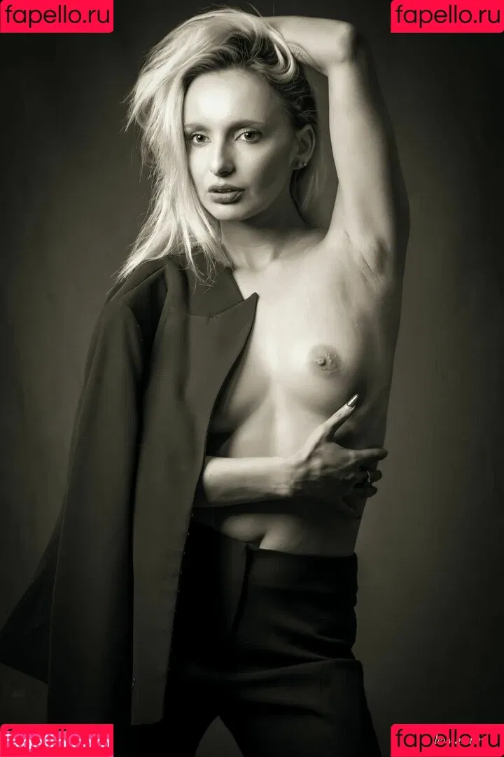 Anna Shtukmaister Onlyfans Photo Gallery 