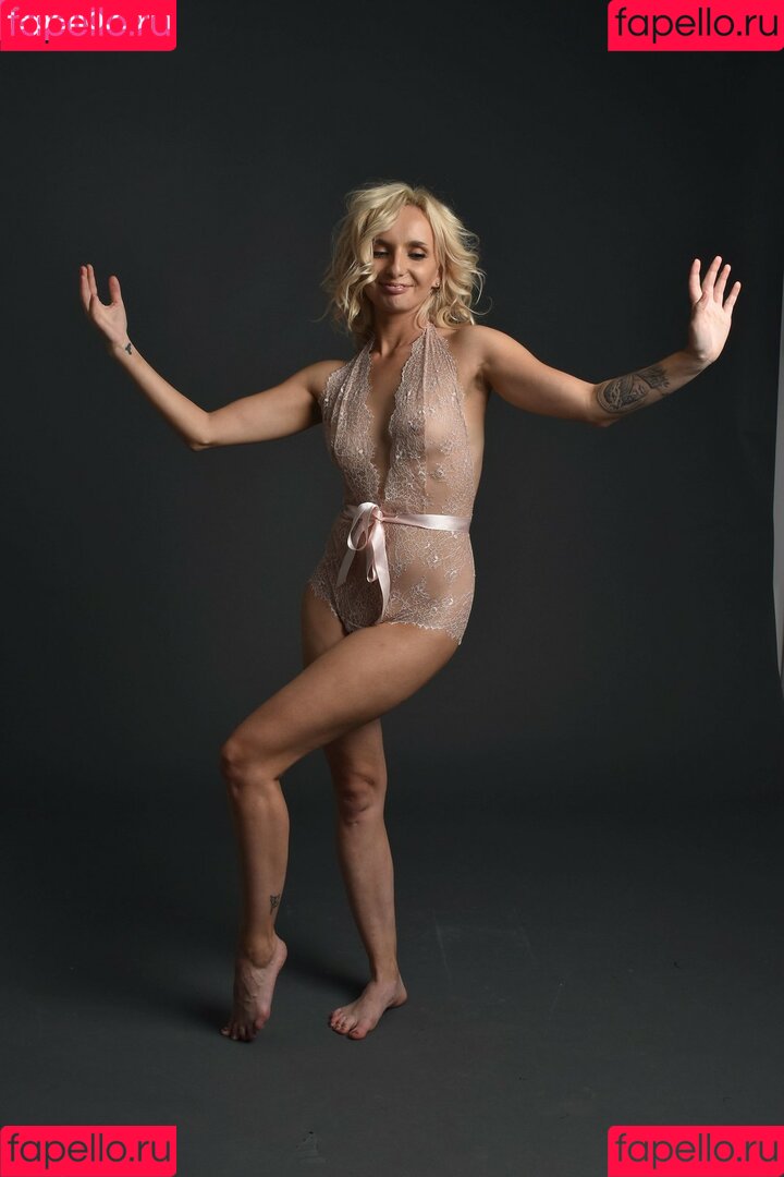 Anna Shtukmaister Onlyfans Photo Gallery 