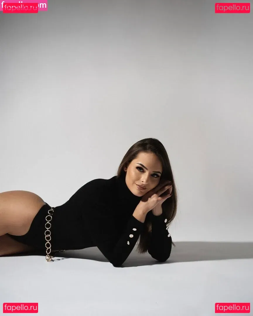 Julia Hofer Onlyfans Photo Gallery 