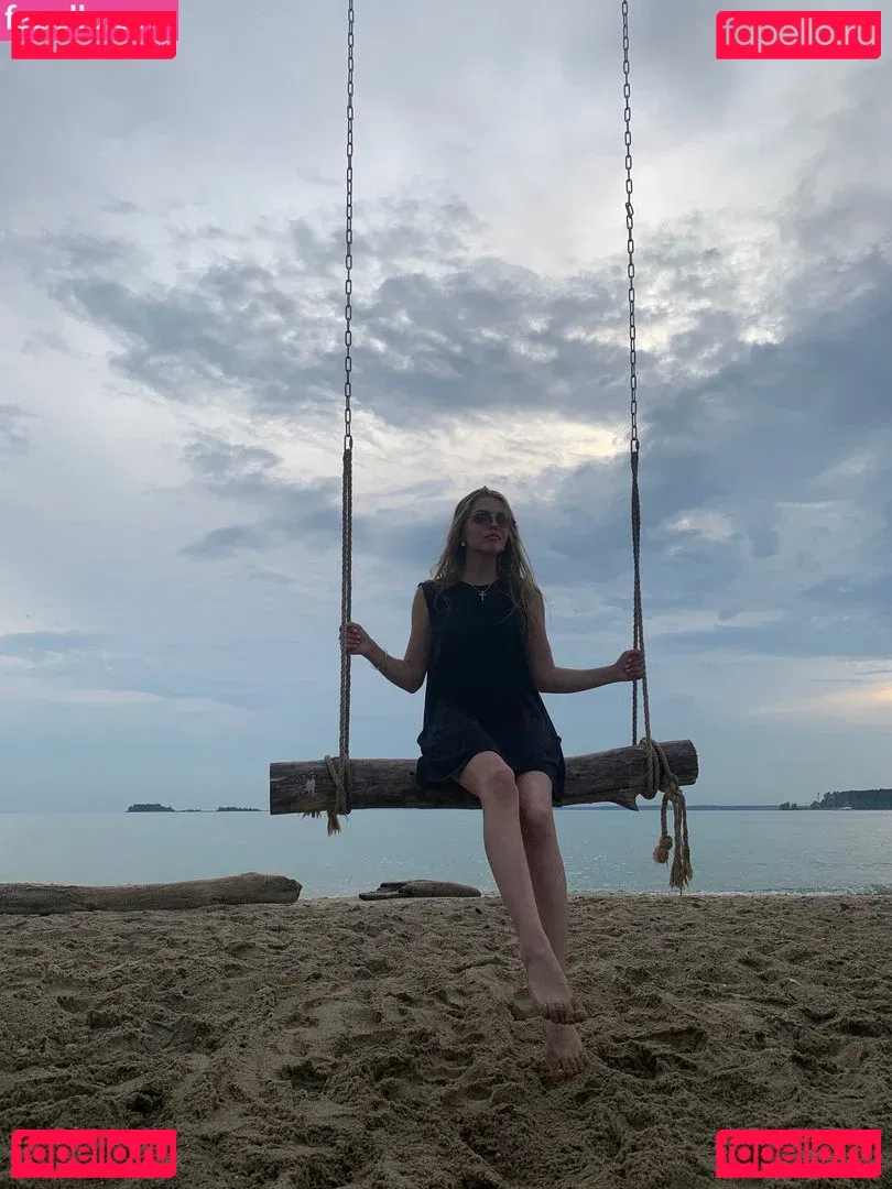 Velari Verbenko Onlyfans Photo Gallery 