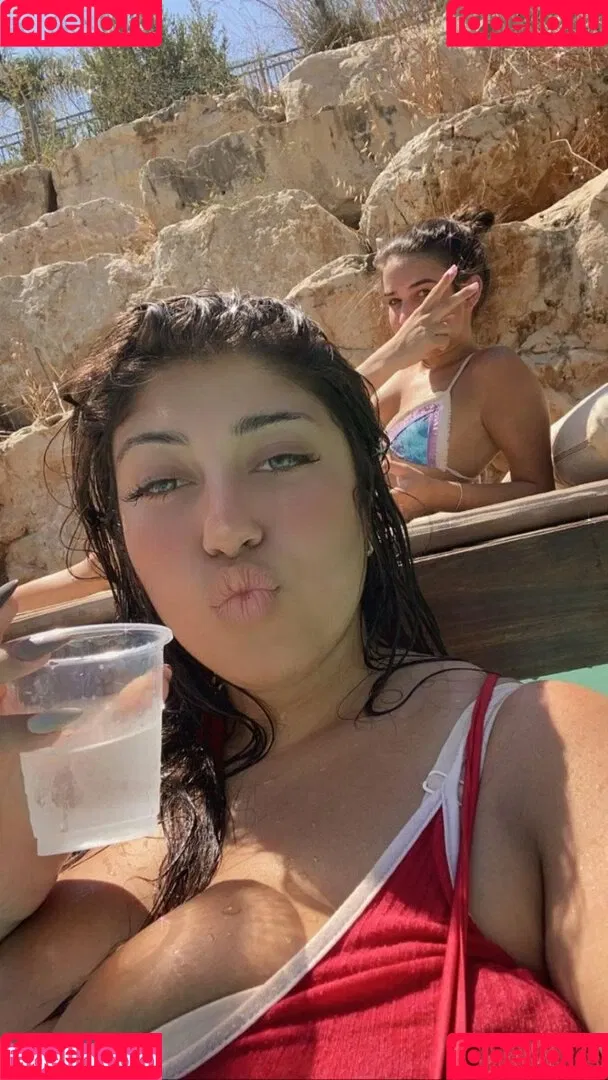 Yuval Onlyfans Photo Gallery 