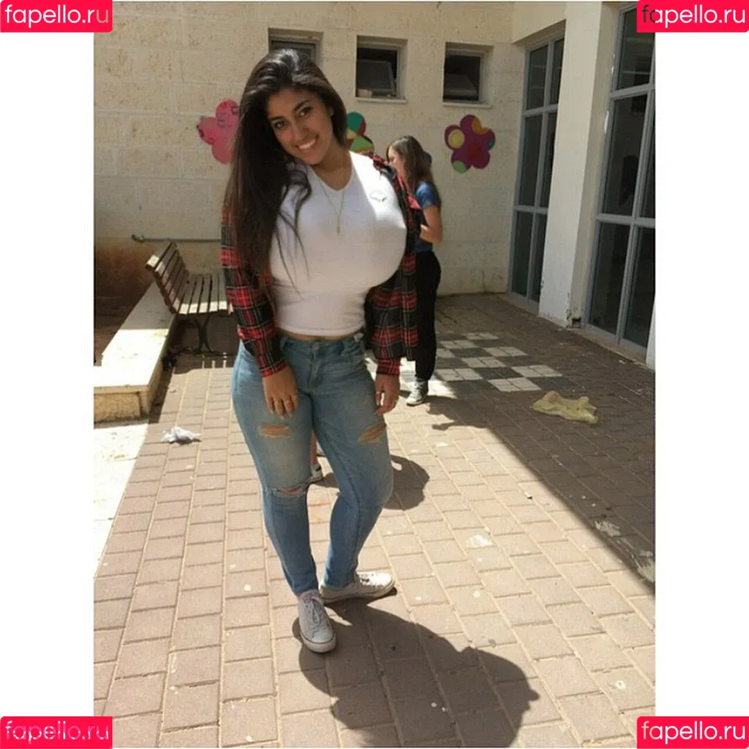 Yuval Onlyfans Photo Gallery 