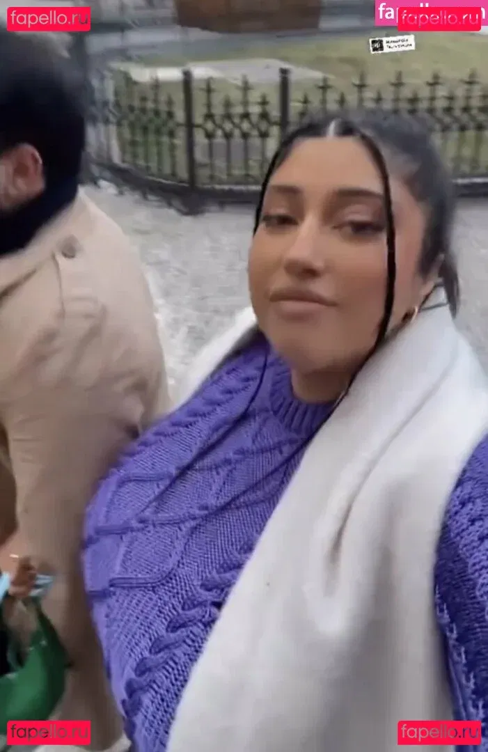 Yuval Onlyfans Photo Gallery 