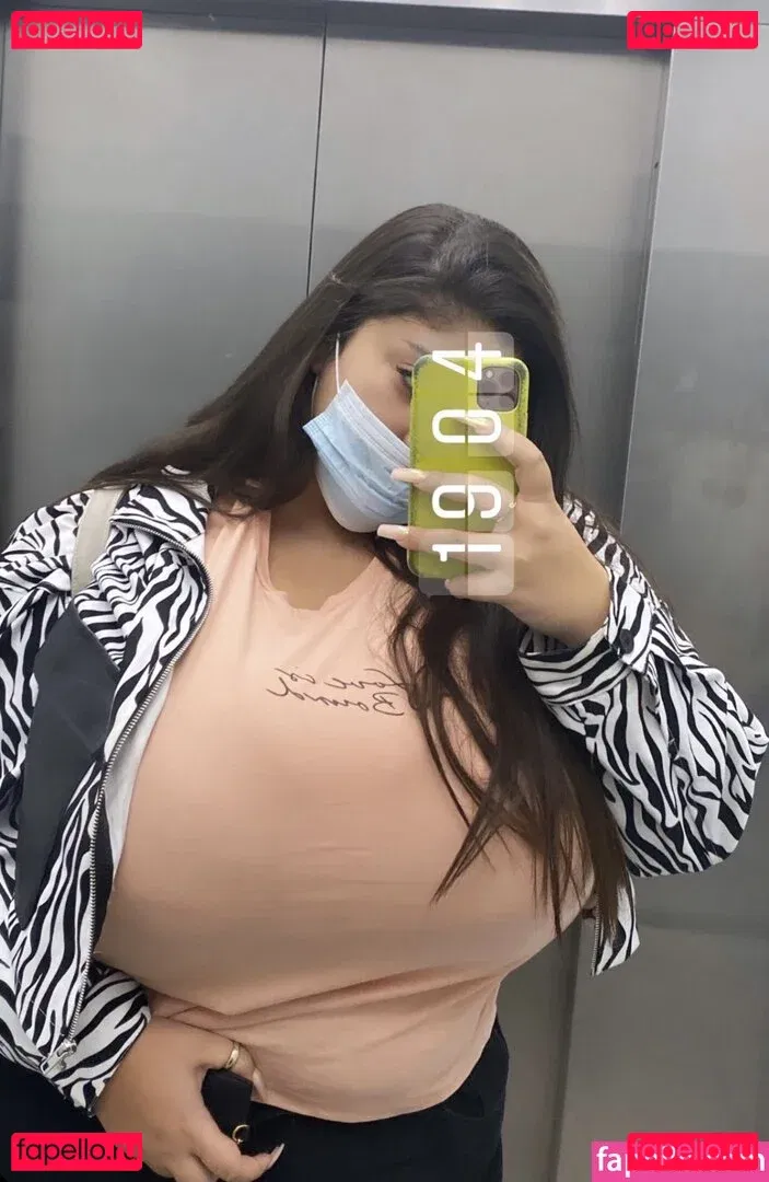 Yuval Onlyfans Photo Gallery 