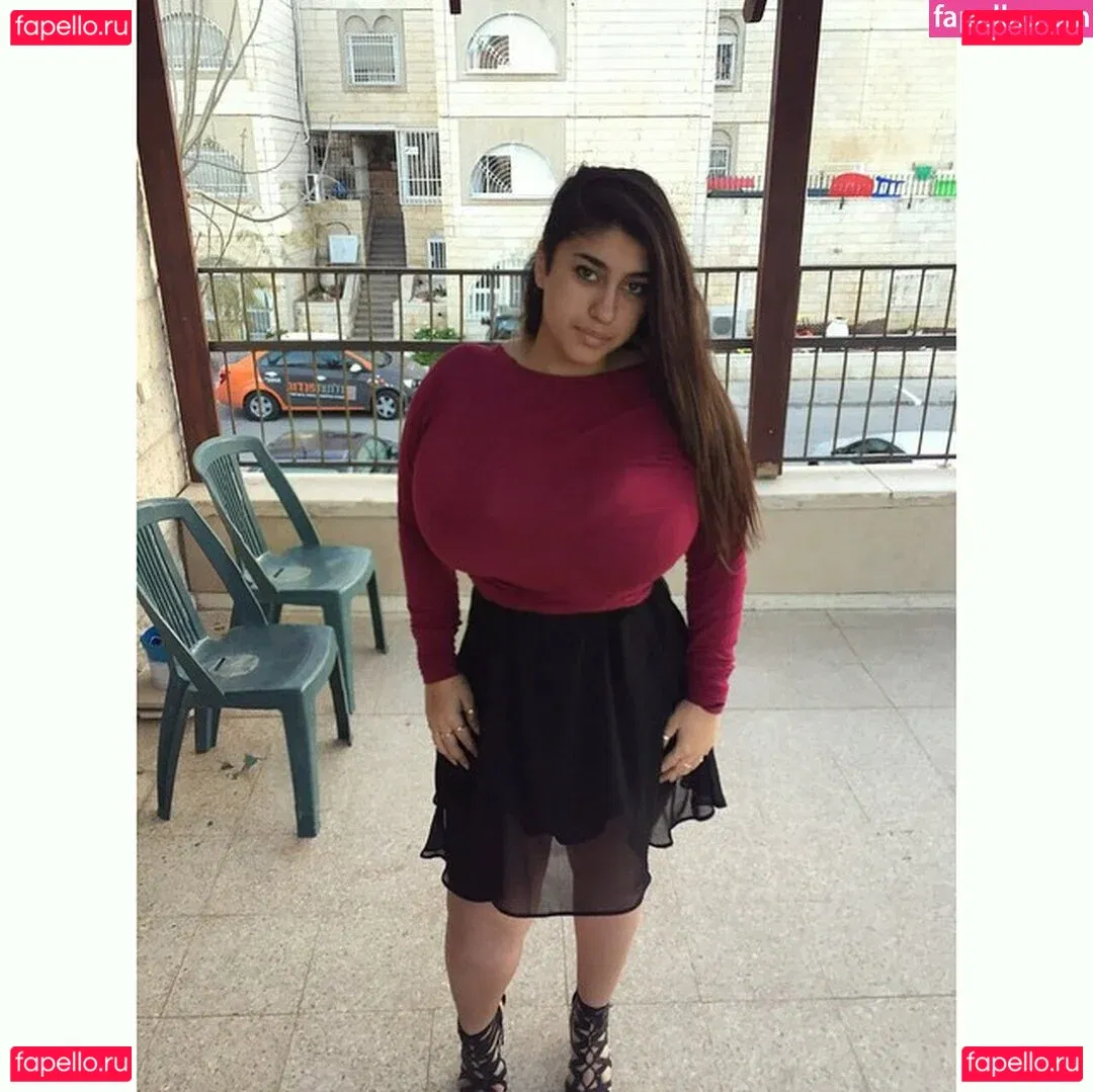 Yuval Onlyfans Photo Gallery 