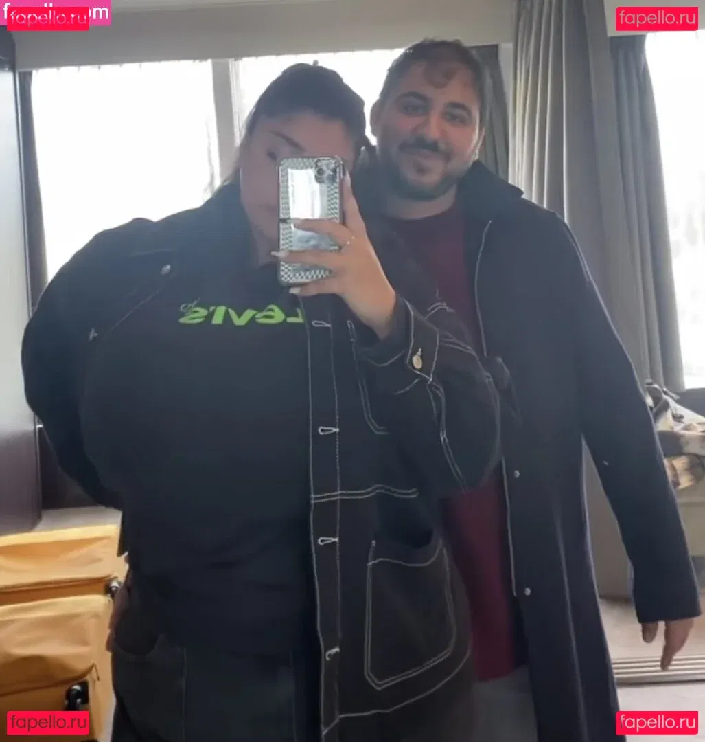 Yuval Onlyfans Photo Gallery 