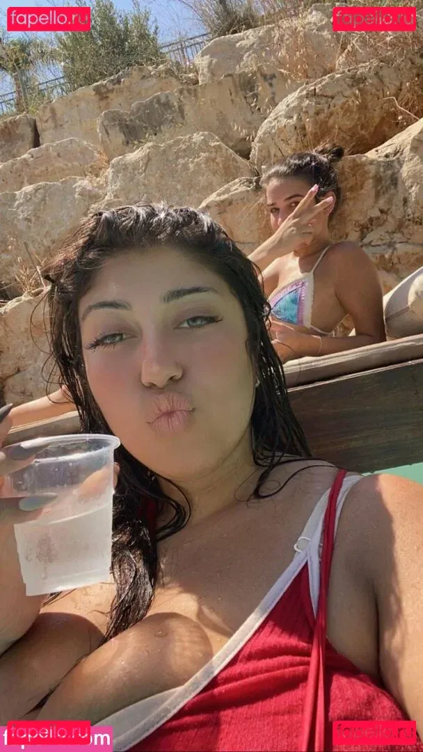 Yuval Onlyfans Photo Gallery 