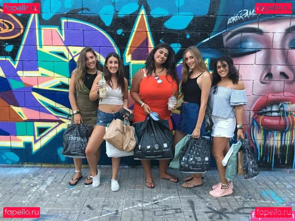 Yuval Onlyfans Photo Gallery 